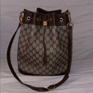 Antique Bucket Vintage GG Canvas Cross Body Bag